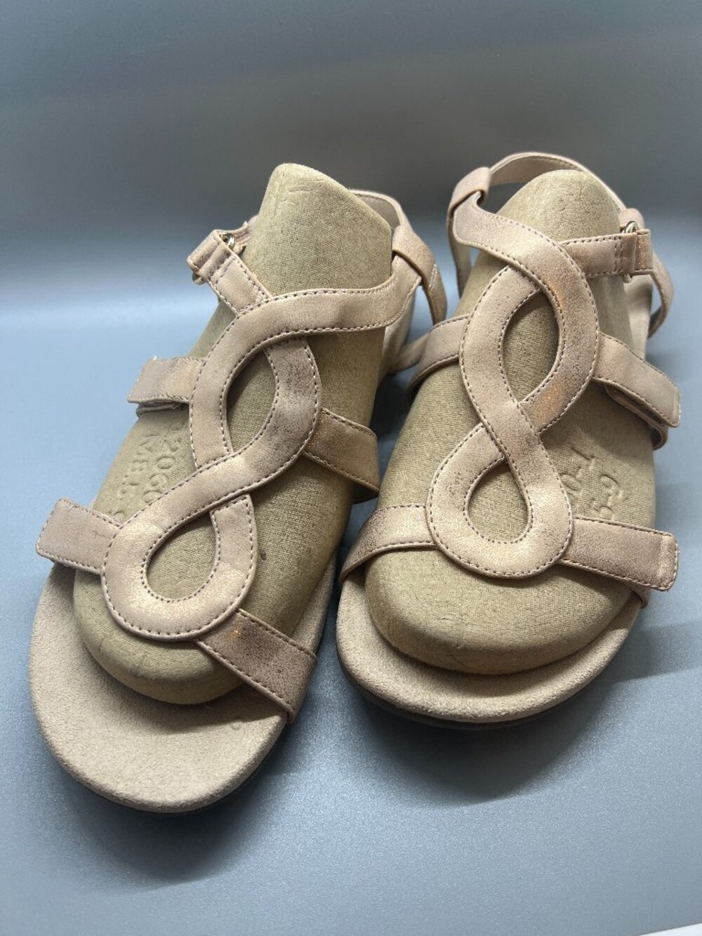 Vionic Jodie Rose Gold Metallic Walking Comfort Sandals Size 9